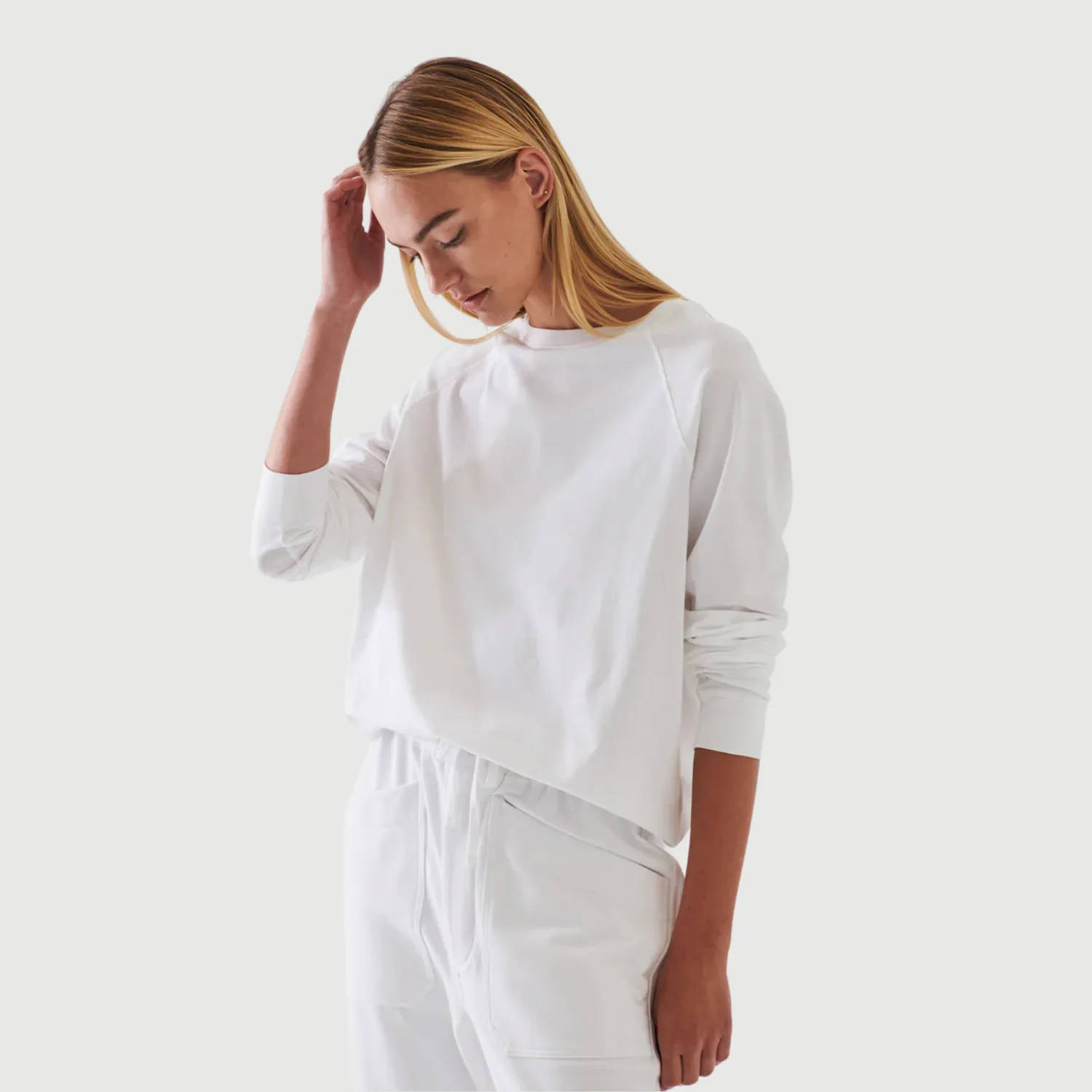 Oversized Raglan Sweatshirt (White)